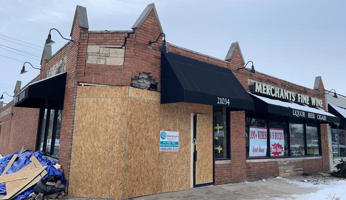 Commercial building secured with plywood board up service