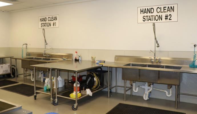 Cleaning station