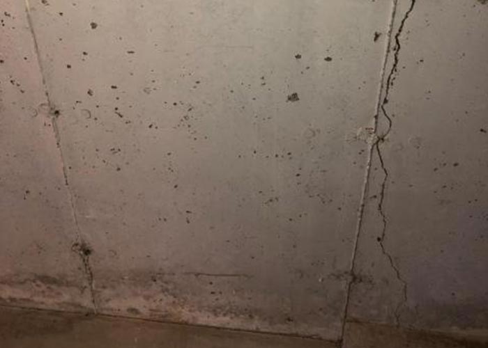Call Concraft for Foundation Crack Repair Services in Auburn Hills, Atlas & Detroit