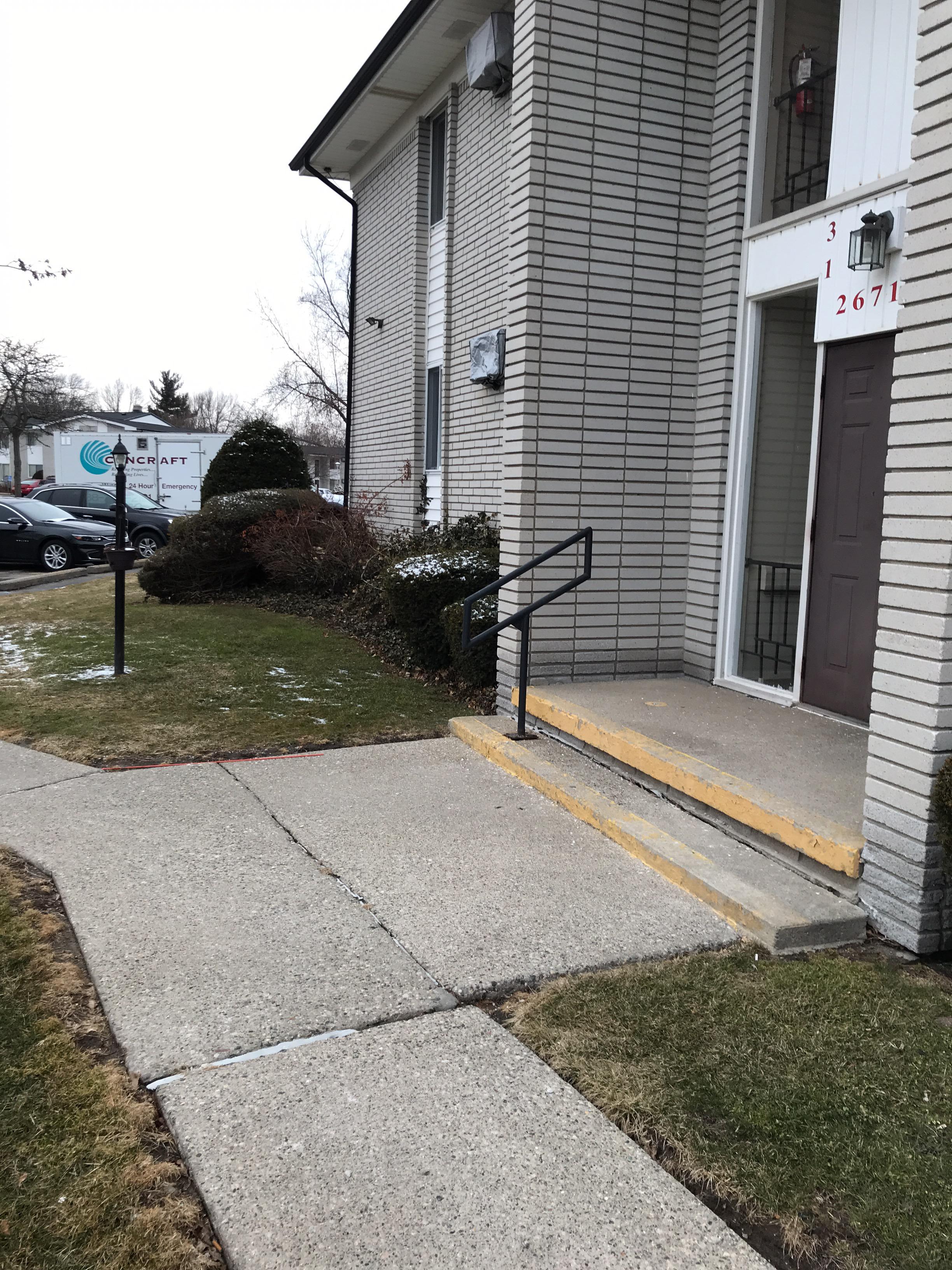 Apartment Building in Troy, MI