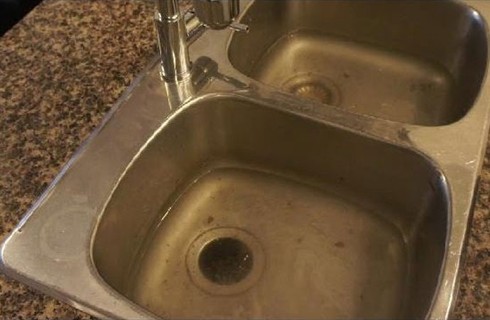 Kitchen Sink Overflow Cleanup