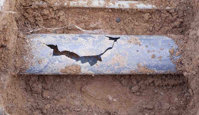Broken water supply pipe