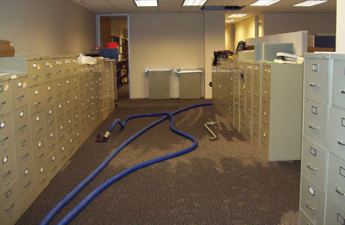 handling water damage using equipments