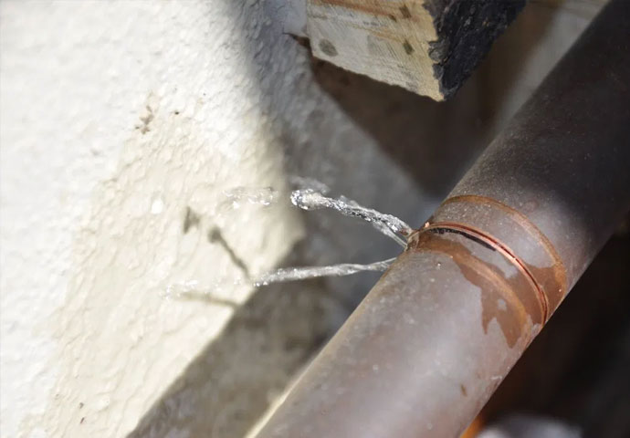 Prevent Pipes from Freezing & Bursting