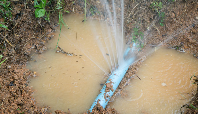 A water pipe broken